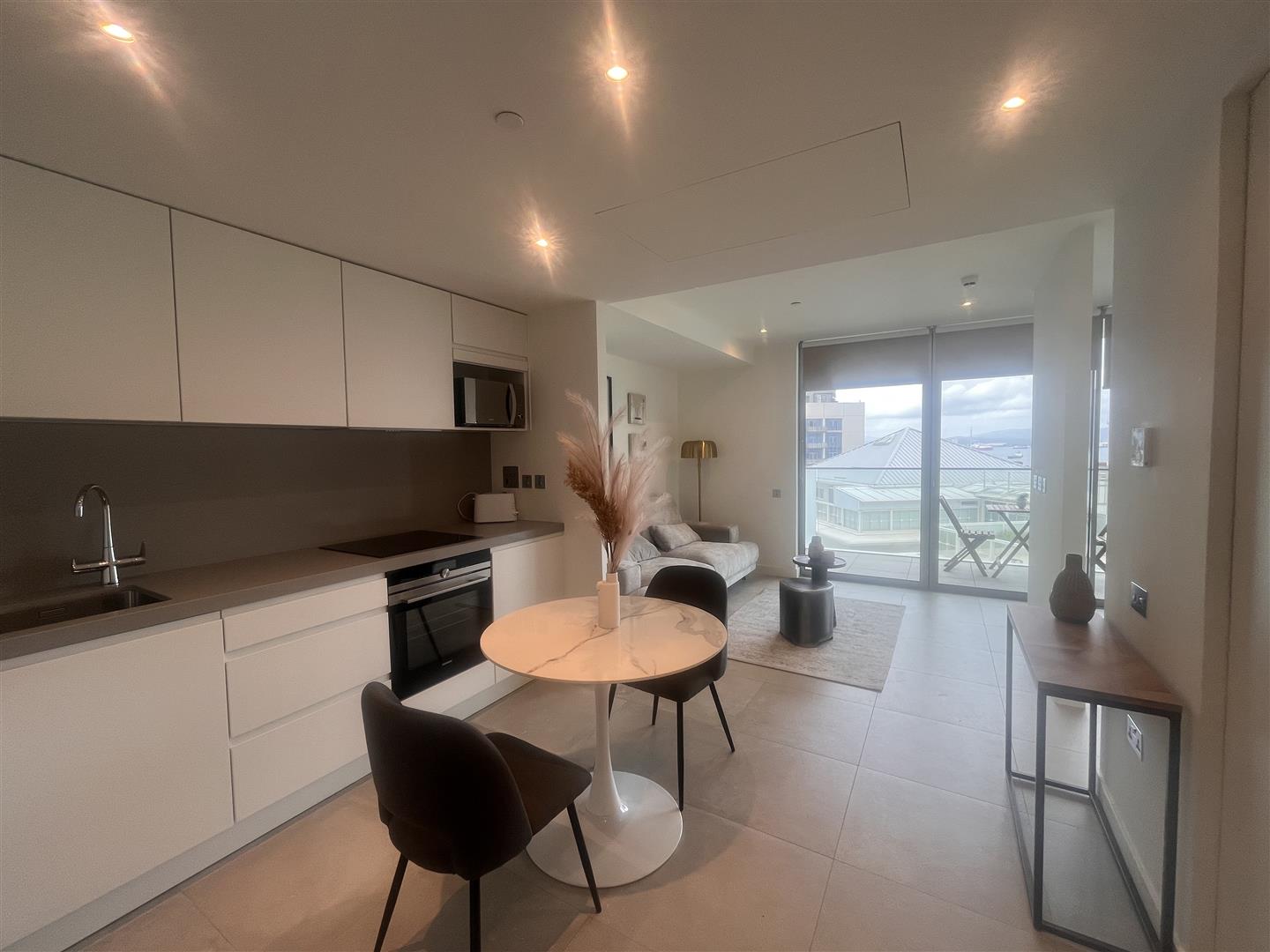 Image of Apartment - 1 Bathrooms for Rental in EuroCity-Gibraltar, Image 1
